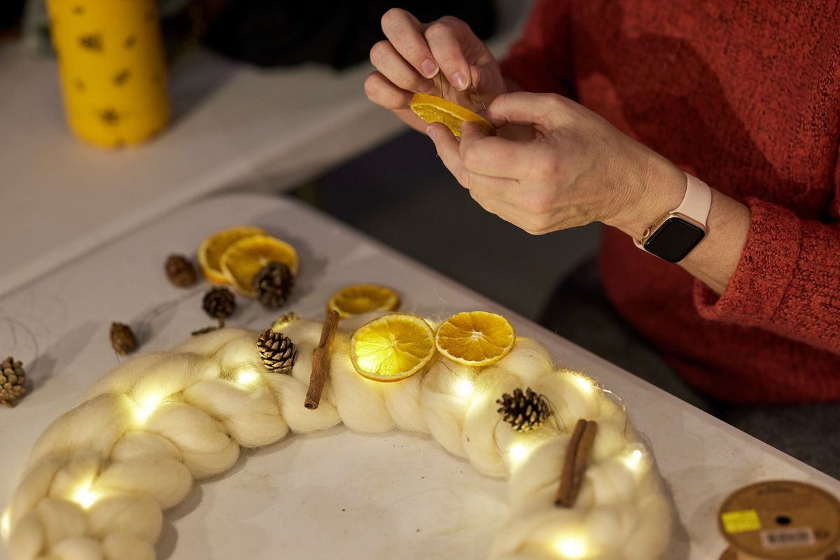 Beginners Chunky Knit Christmas Wreaths Workshop, Brodie Castle, Forres 