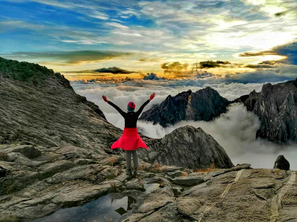 Excursie in Malaezia, muntele Kinabalu 4095m, Borneo, plajele tropicale din Penang, Kuala Lumpur