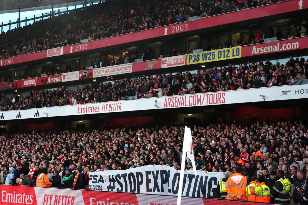 Arsenal FC vs Manchester City FC at Emirates Stadium