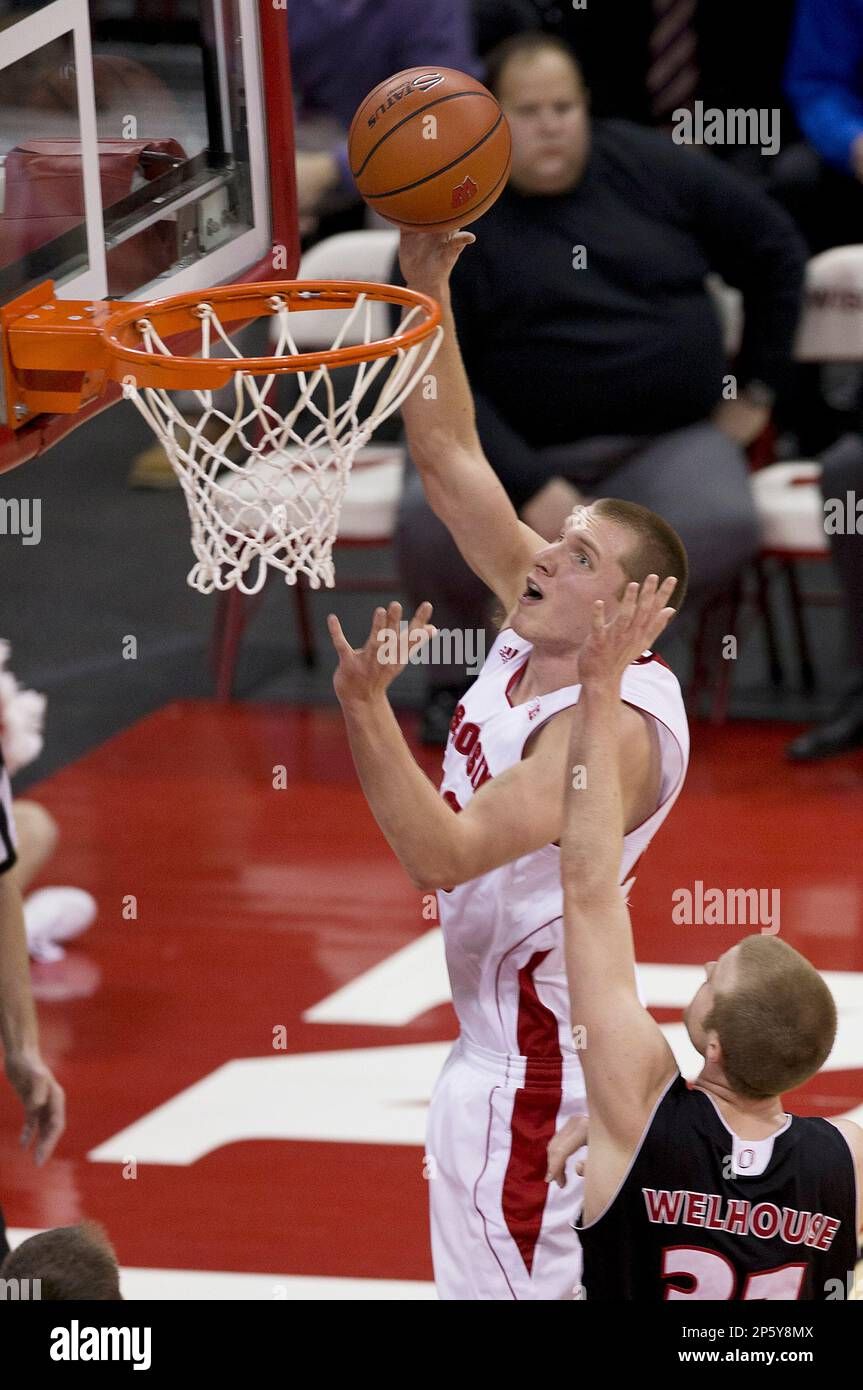 Exhibition: Nebraska-Omaha Mavericks vs. Wisconsin Badgers