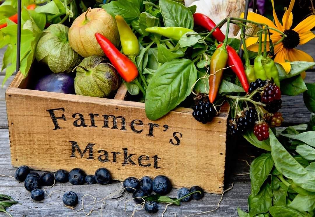 Farmer's\/Crafter's Market