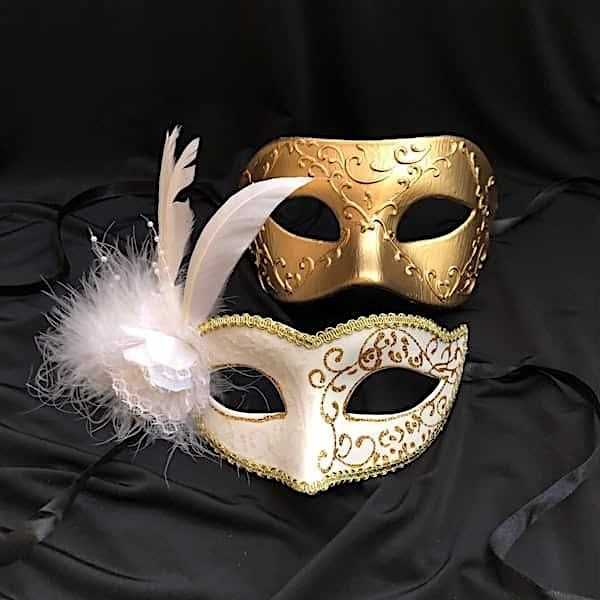 AN "INTIMATE" MASQUERADE NEW YEAR'S EVE PARTY IN BROOKLYN!