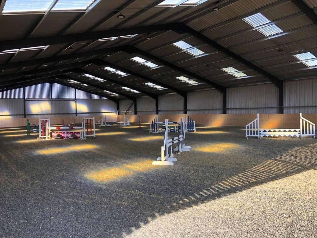 Crabbick Indoor Showjumping 