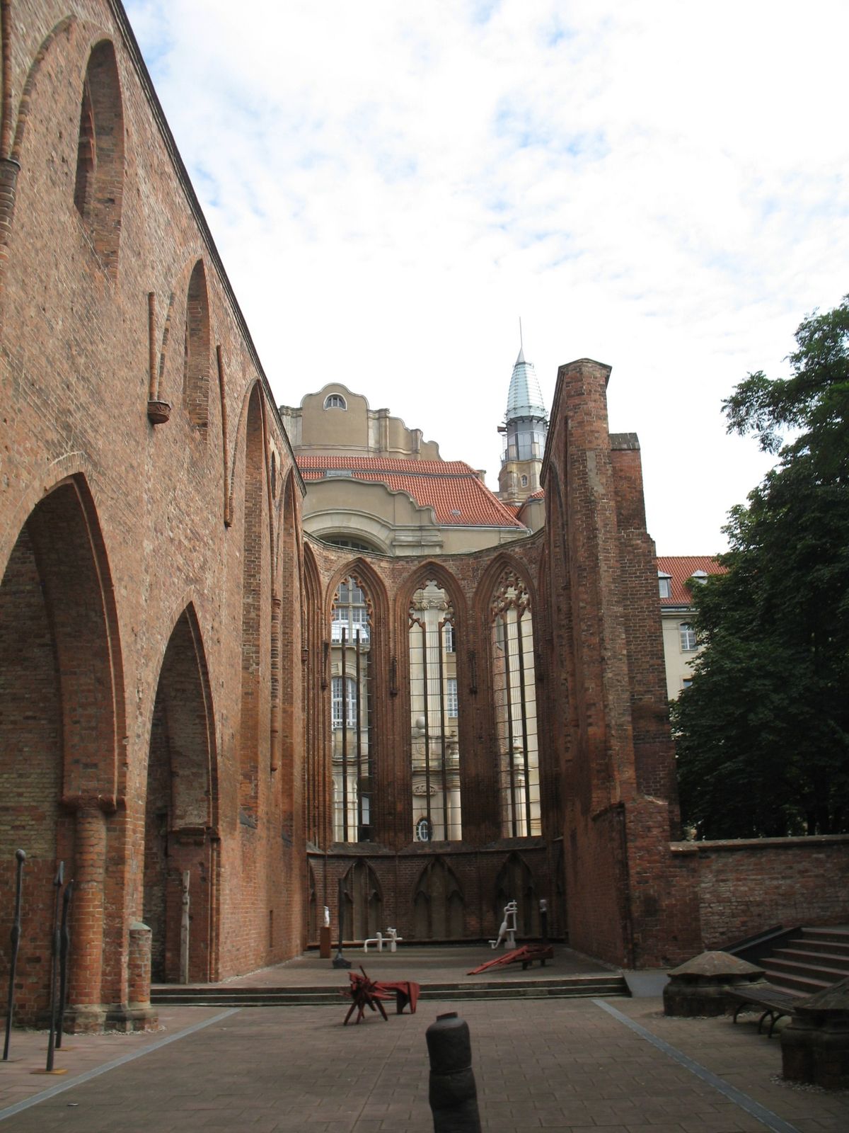  Die Franziskaner in Berlin und was von ihnen bleibt - Eine F\u00fchrung durch das Klosterviertel