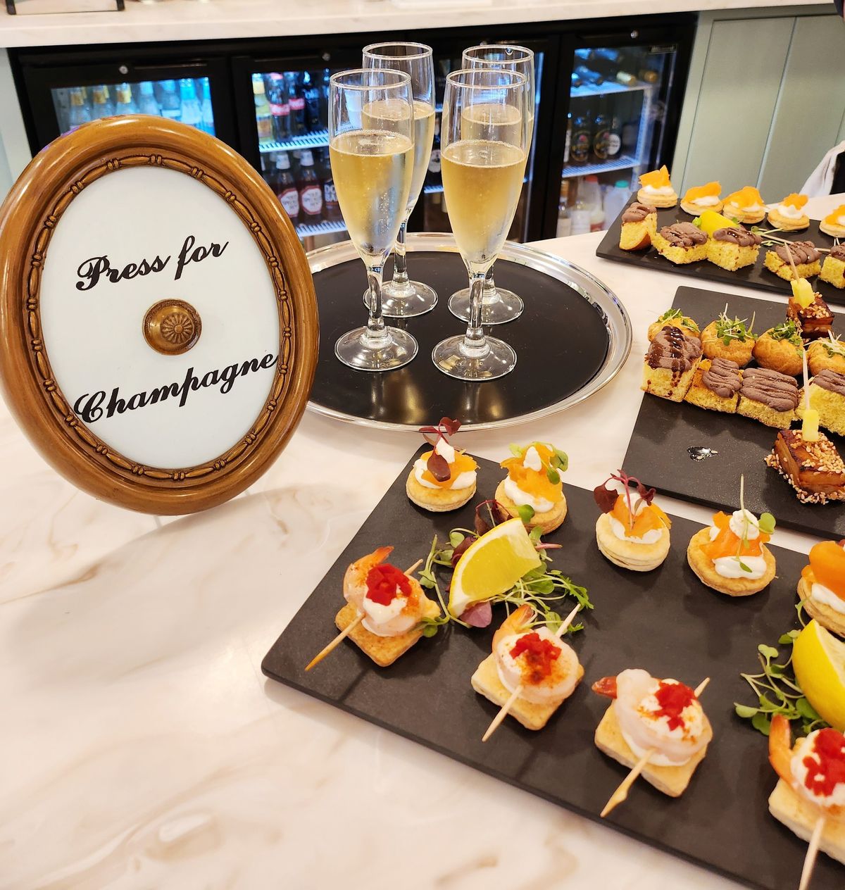 Champagne & Canapes 