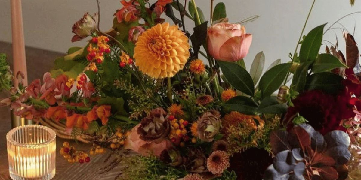 Thanksgiving Centerpiece Building