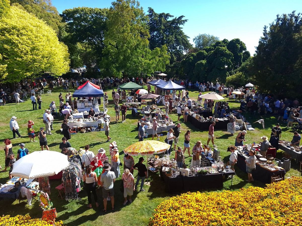 Vintage Market Avebury House 