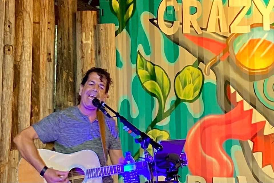 Gordon Russell at Crazy Dingo Brewery\/Southern Fresh Farms