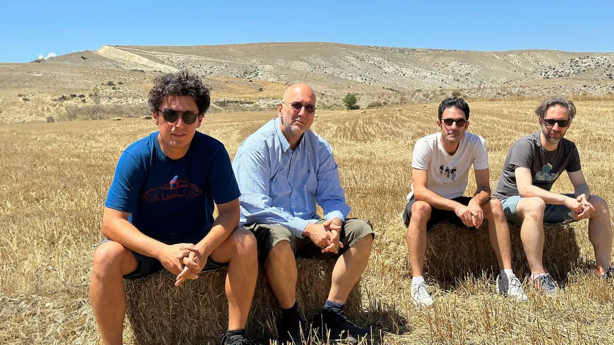 Pinhani in I\u0307stanbul