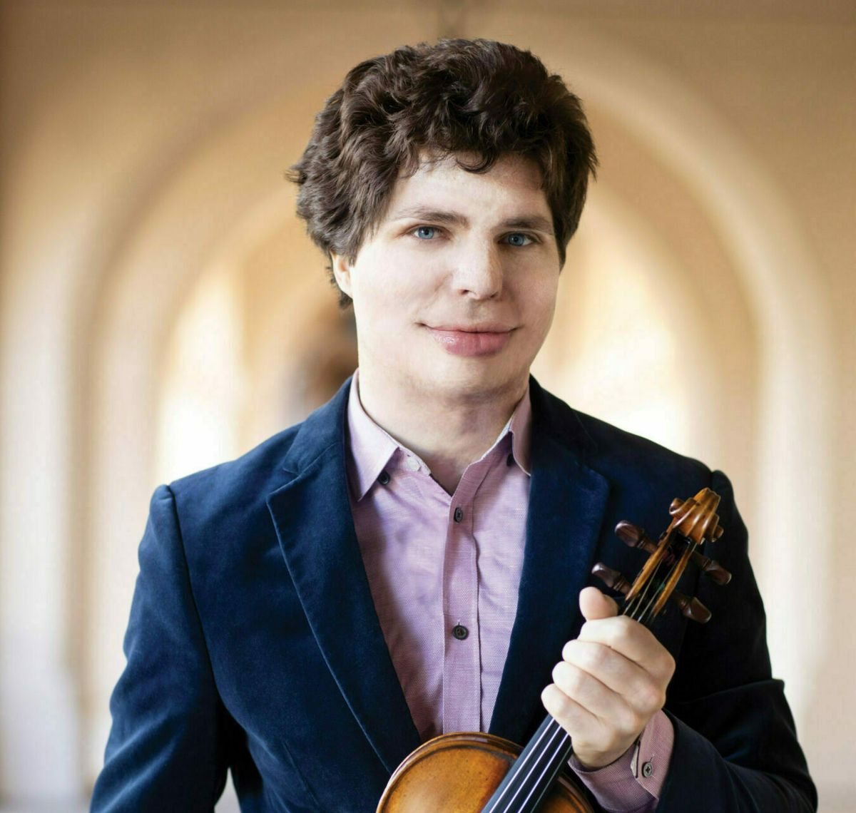 Holsts The Planets and Augustin Hadelich