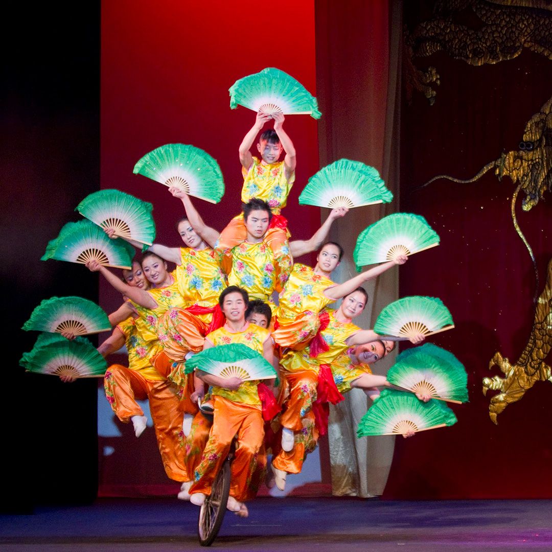 The Peking Acrobats (Theater)