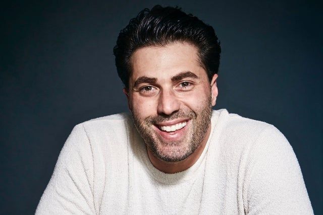 Adam Ray at Hilarities 4th Street Theatre At Pickwick & Frolic