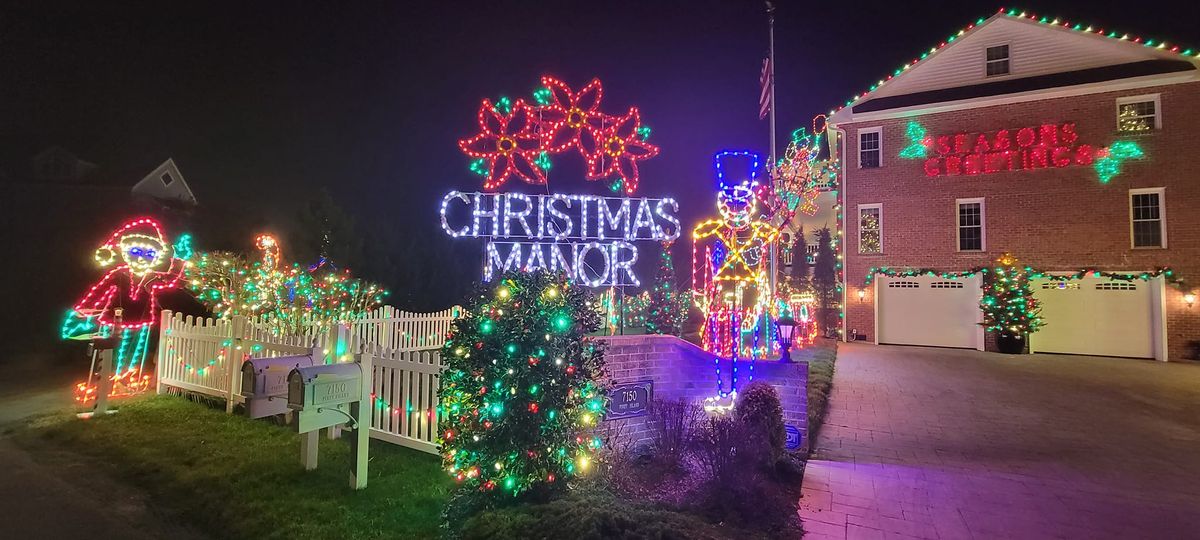 Christmas Manor comes to Life!