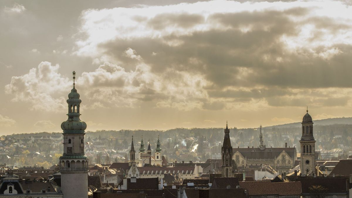 Sopron a "tornyok v\u00e1rosa" - tematikus s\u00e9ta