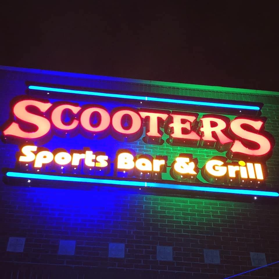 Colton Hamilton Live Scooters Sports Bar & Grill, Scooters Arlington