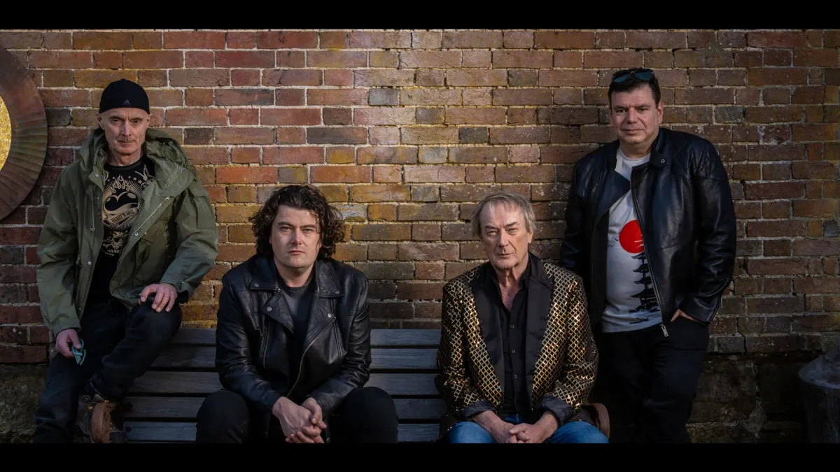 Asia, \u30b8\u30a7\u30d5\u30fb\u30c0\u30a6\u30f3\u30ba, Virgil Donati in \u5927\u962a\u5e02