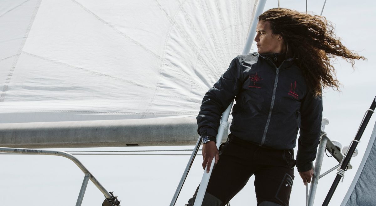 Escale : Marie Tabarly - R\u00e9cit d\u2019un tour du monde \u00e0 bord de Pen Duick VI