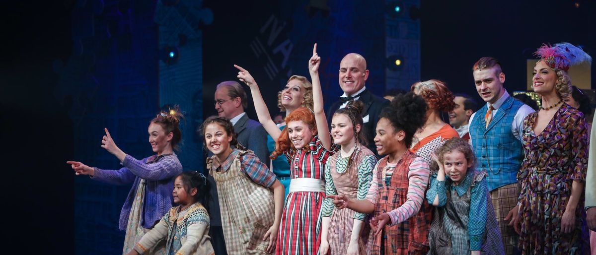 Annie at Tower Theatre - OR