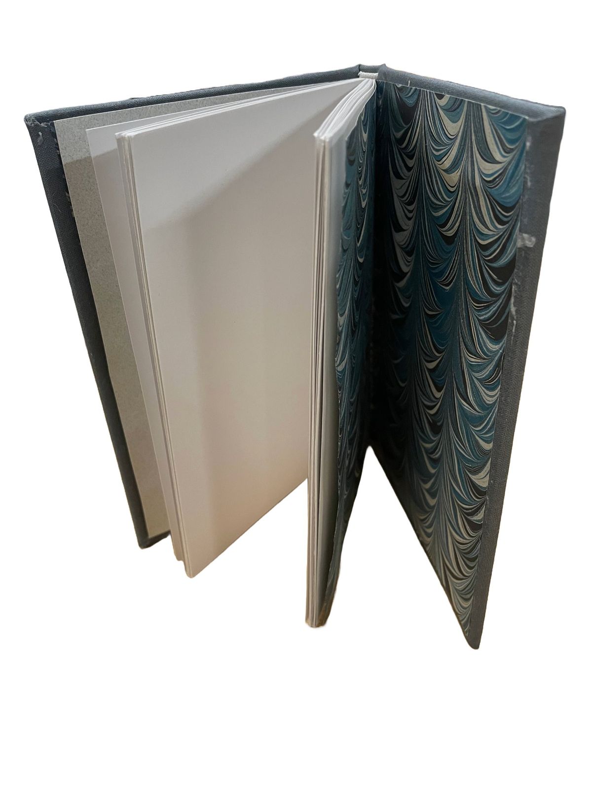 Monthly Bookbinding Workshop: Case Bindings