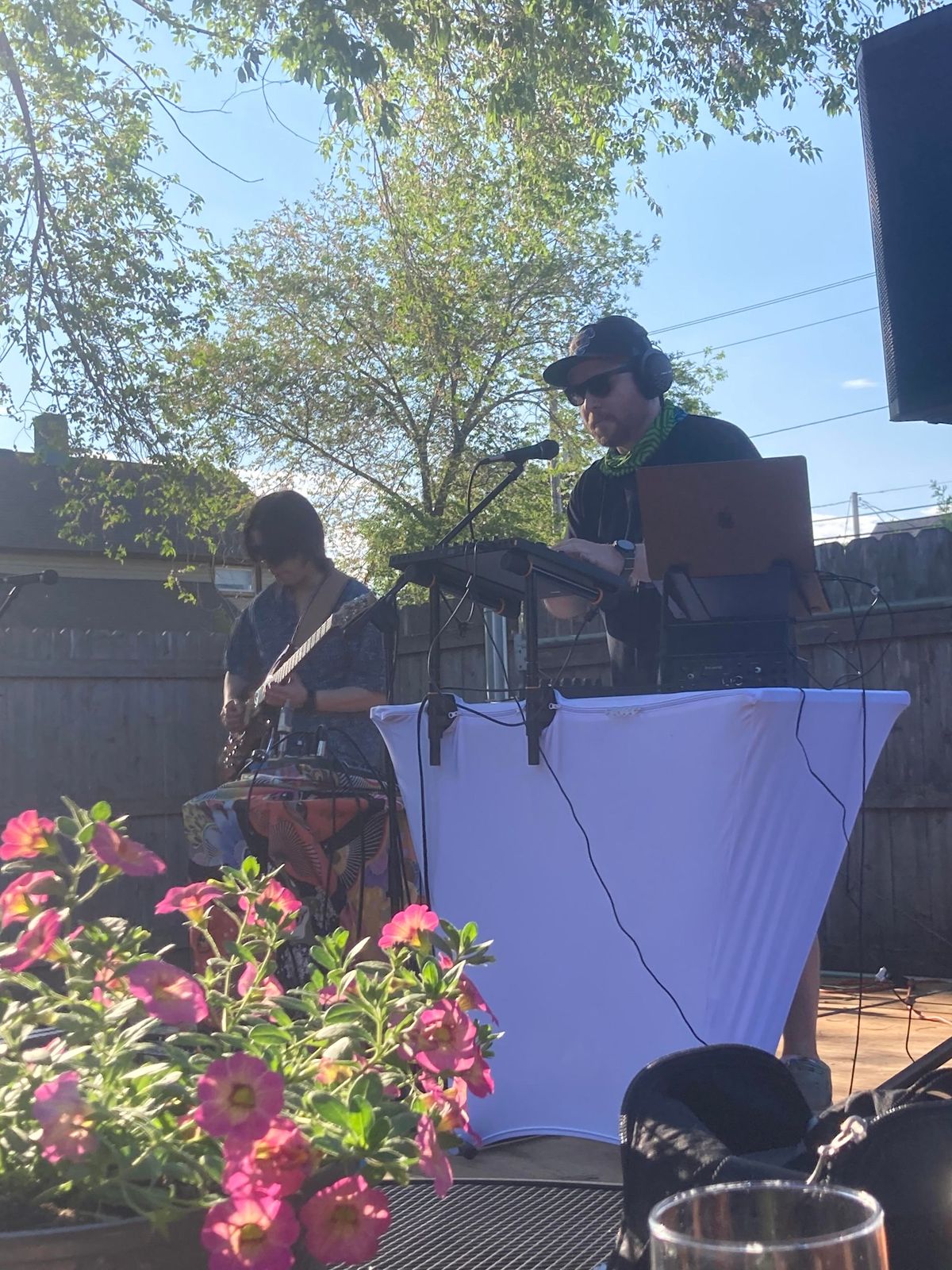 Beer Garden Bops FREE SHOW 