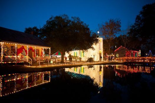 Acadian Village Christmas Lights 2021 Schedule Noel Acadien Au Village Larc S Acadian Village Lafayette 3 December 2021 Acadian Village Christmas Lights 2021 Schedule Noel Acadien Au Village Larc S Acadian Village Lafayette 3 December 2021