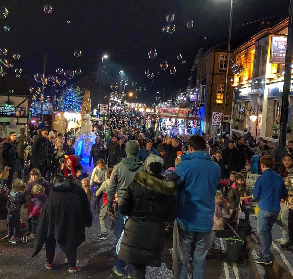 New Mills Light Switch On, Market & Fair 2024