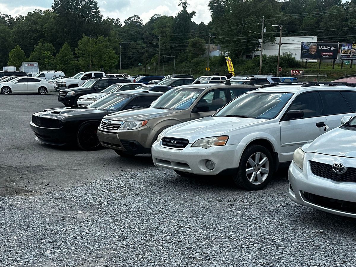 PUBLIC  LIVE\/ONLINE WHOLESALE AUTO AUCTION! FRIDAY 6:30PM OVER 100 UNITS!