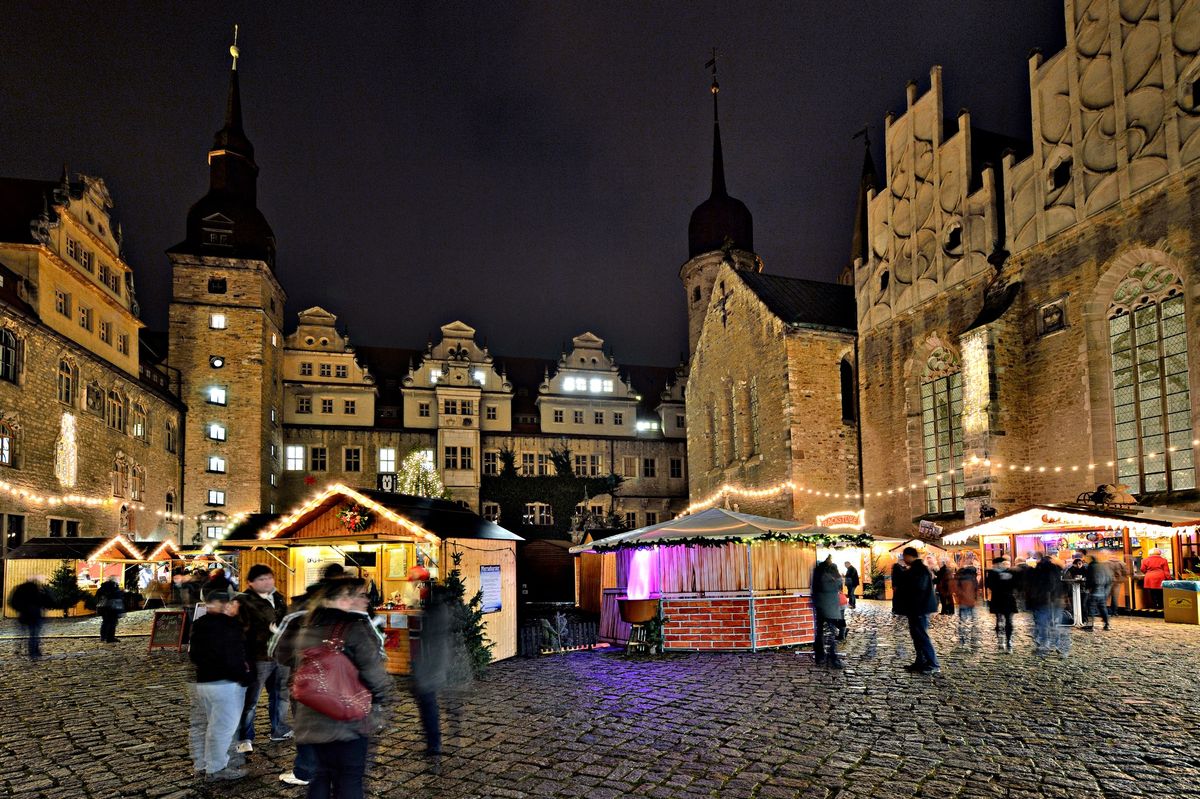 Advent im Schloss \u2013 Perlenglanz und Festmusik