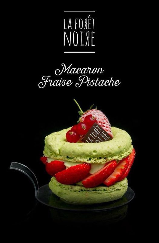 Macaron Pistache Fraise Patisserie La Foret Noire Limoges 5 June 21