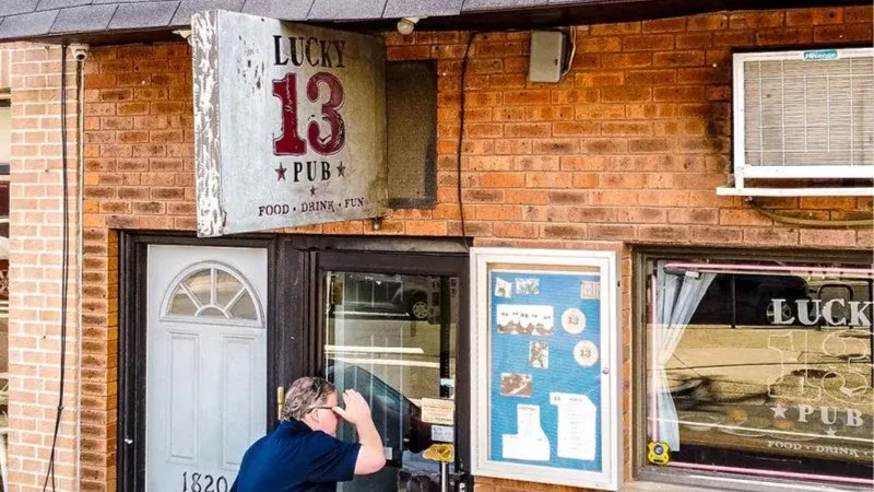 Lucky 13 Pub