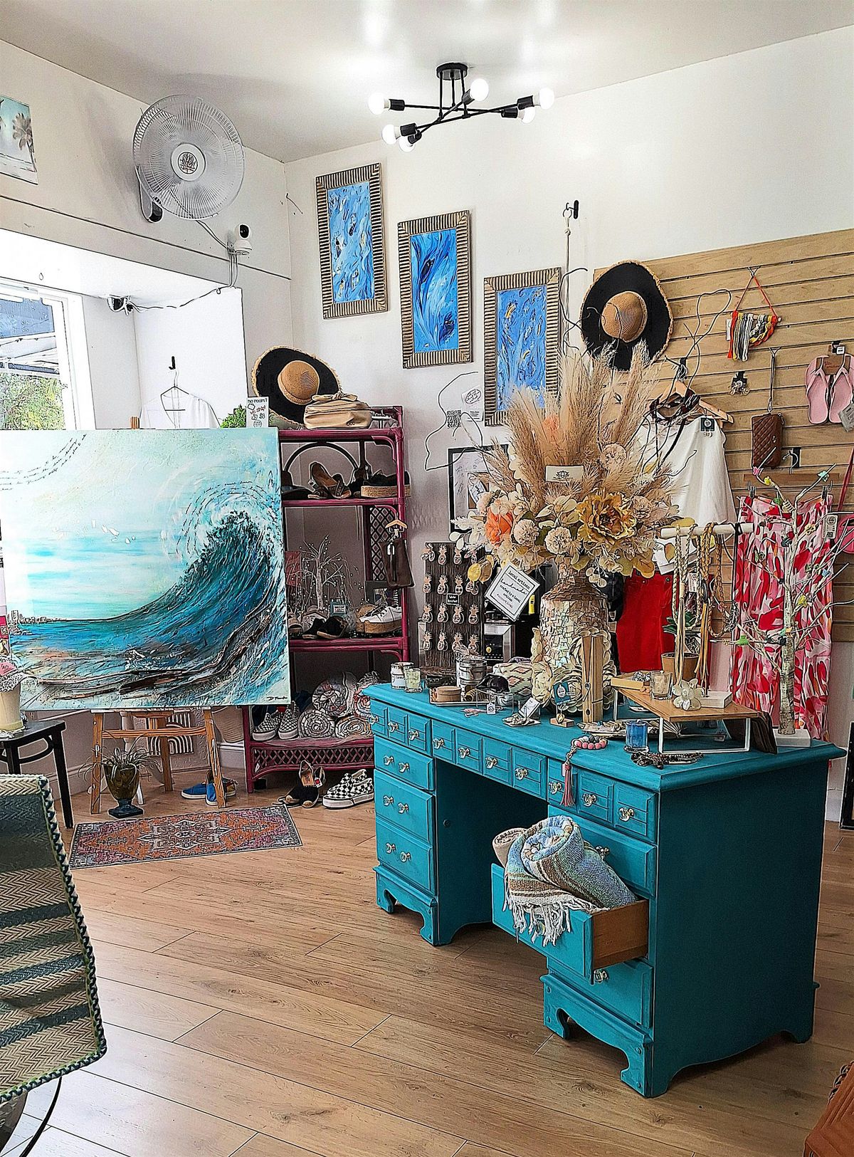 Boutiques, Bubbles & Bites- A Tour of Sarasota