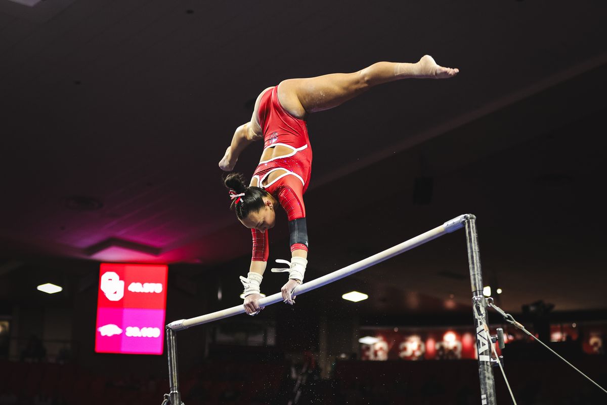 Parking Oklahoma Sooners at Arkansas Razorbacks Womens Gymnastics