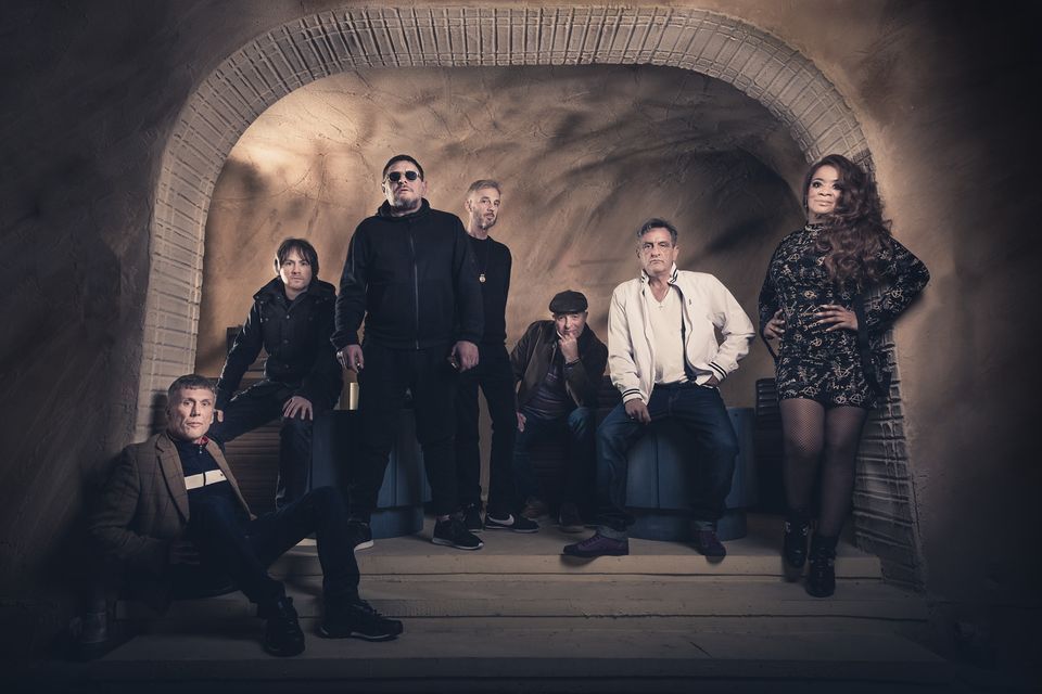 HAPPY MONDAYS plus special guests