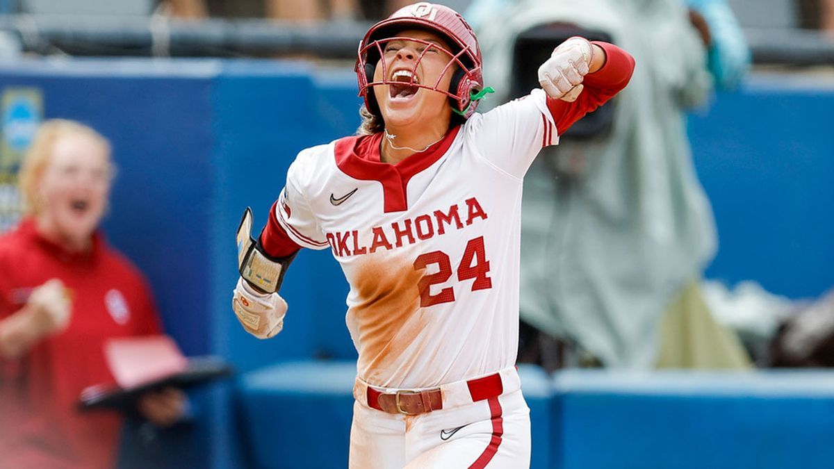 Oklahoma Sooners at Arkansas Razorbacks Softball