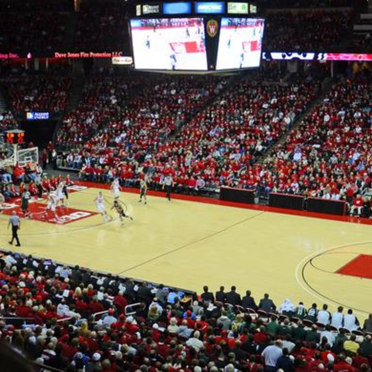 Northwestern Wildcats at Wisconsin Badgers Womens Basketball at Kohl Center