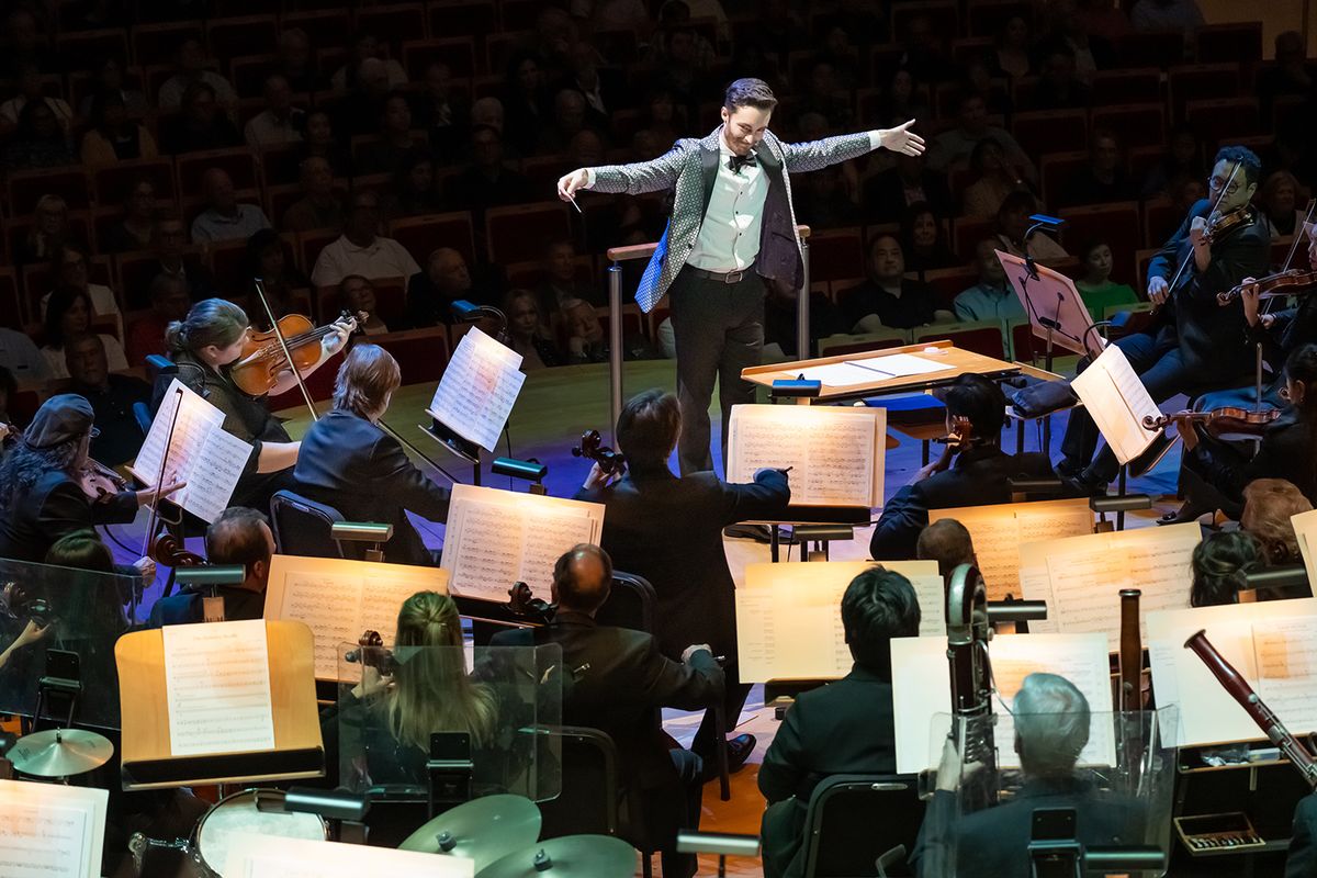 Nashville Symphony: Enrico Lopez-Yanez - Dolly Parton's Threads - My Songs in Symphony