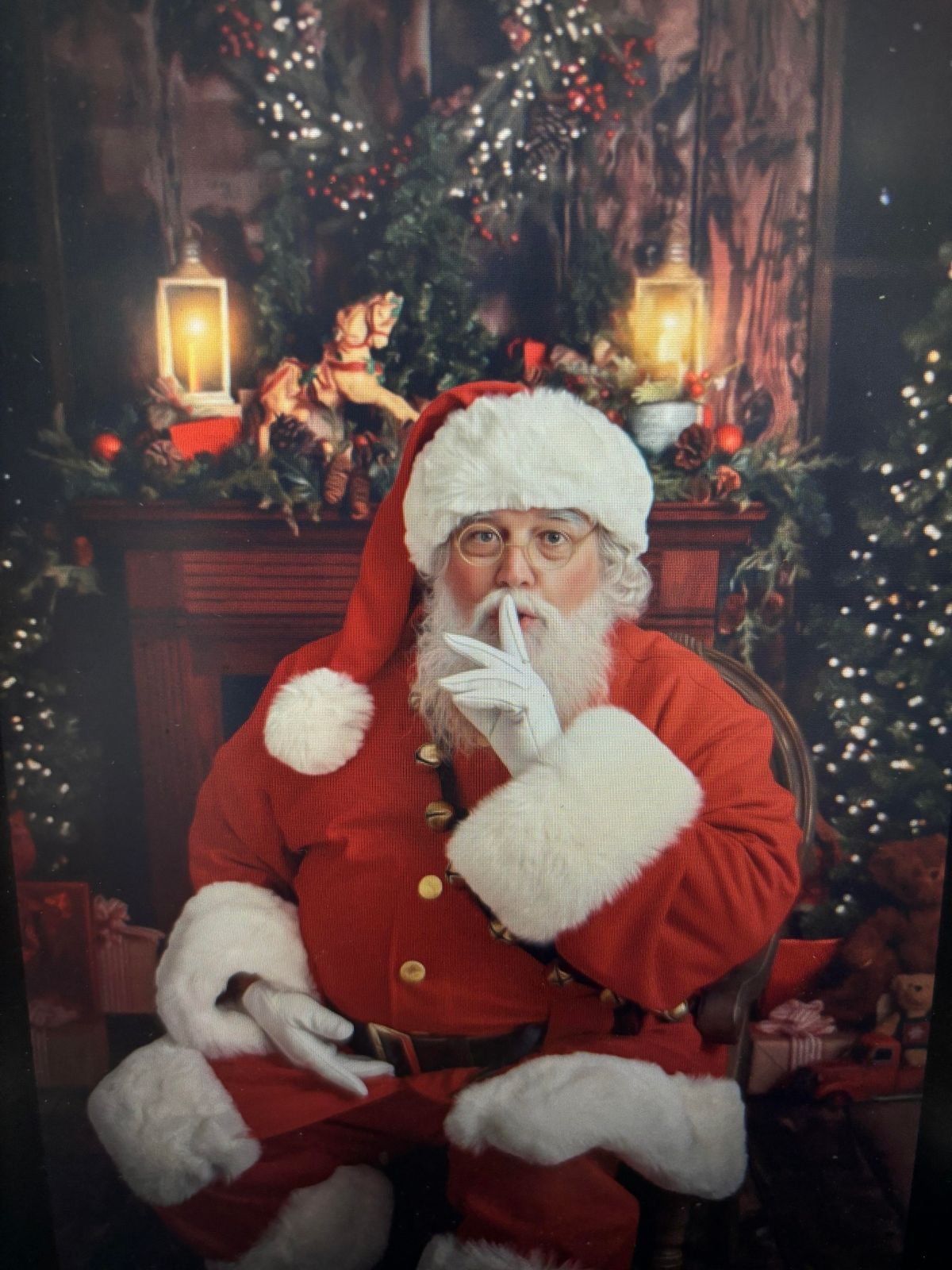 Black Friday Event! Free Pictures With Santa Himself!