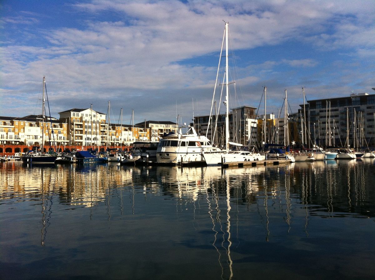  Quiz and Dinner at the Yacht Club