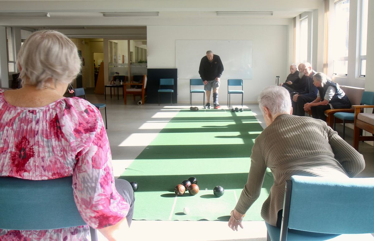 Indoor Bowls