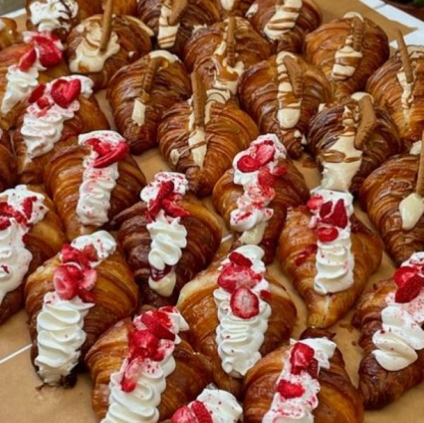 Black Friday Treat Cart