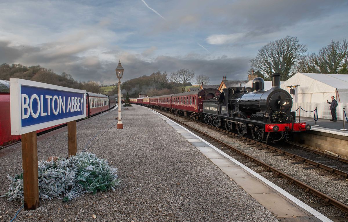 THE POLAR EXPRESS\u2122 Train Ride