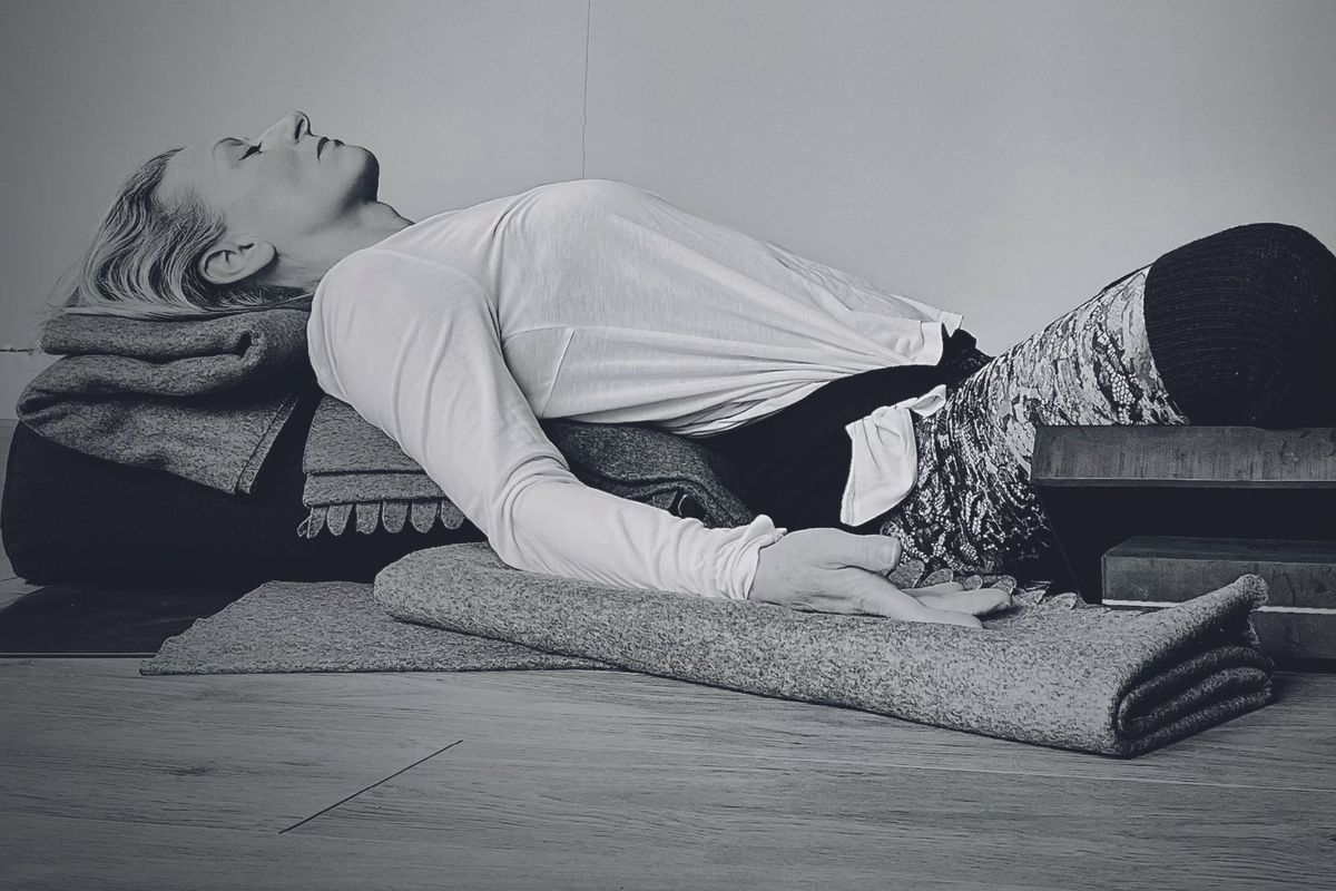 Restorative Yoga: Anxiety Balancing Practice - Calming Your Body and Mind with Kim