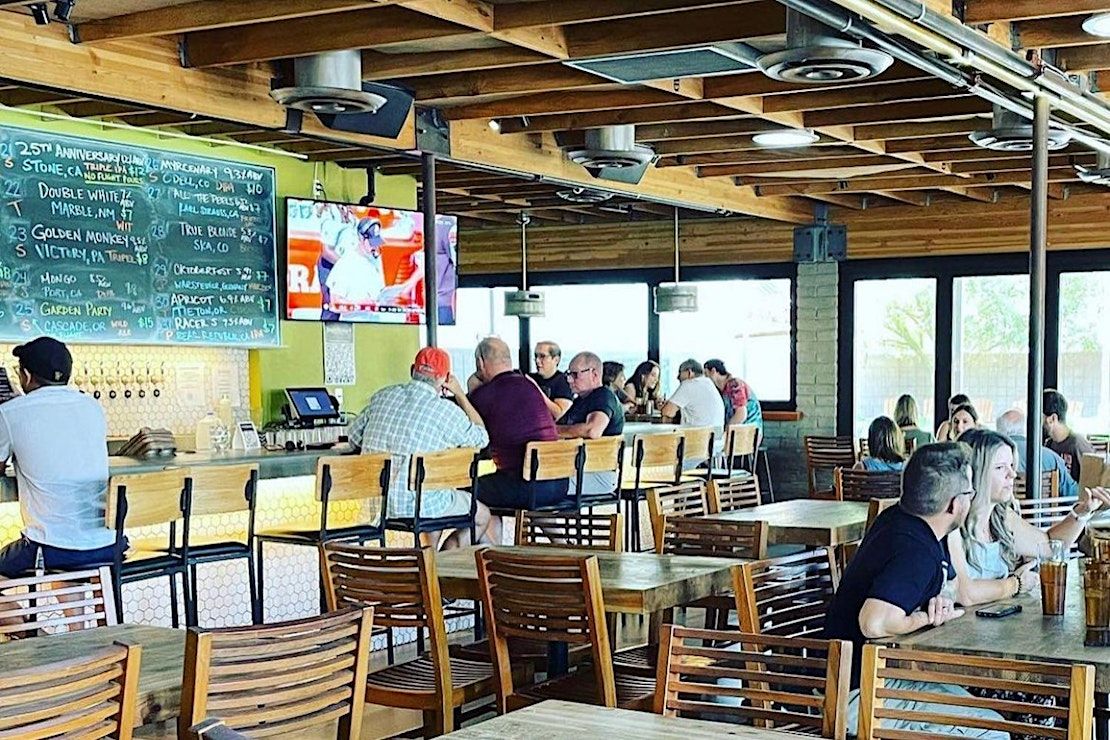 Phoenix Speed Dating for Age 2545 ♥ at Angels Trumpet Ale House