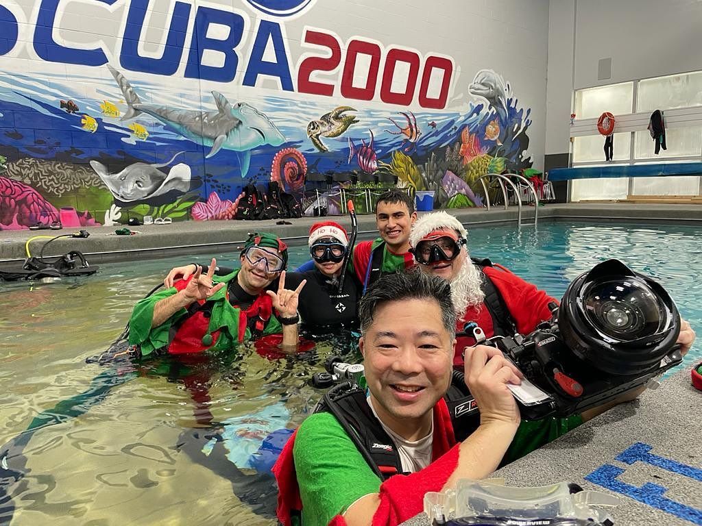 Santa Underwater at Scuba 2000