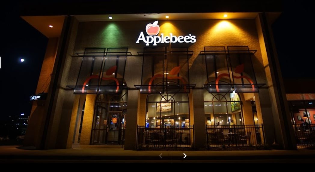 Auction - Applebee's - Overland Park, KS