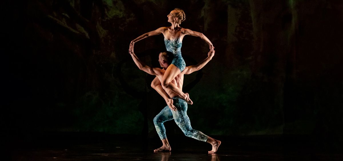 Momix