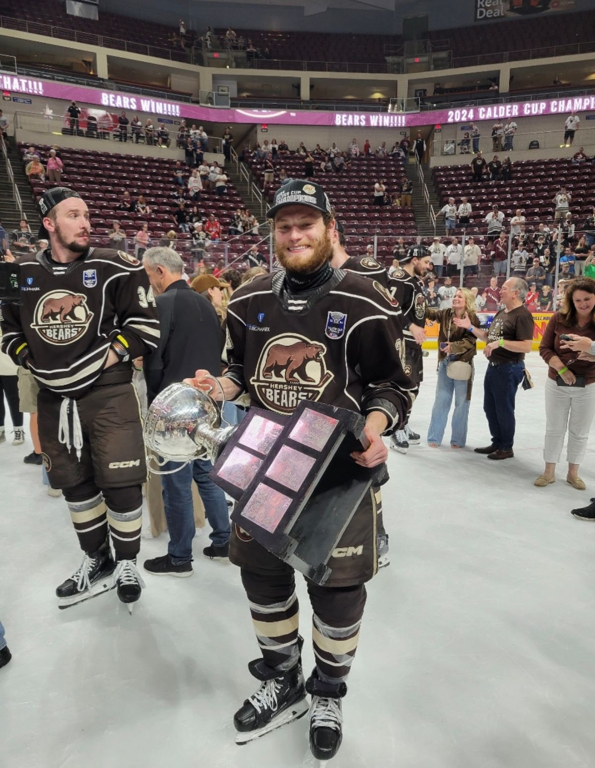 Calder Cup Returns to Bellevue