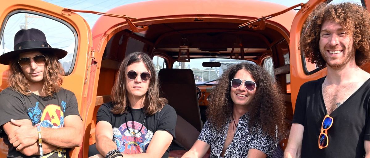 Parking The Struts with Dirty Honey (18+)
