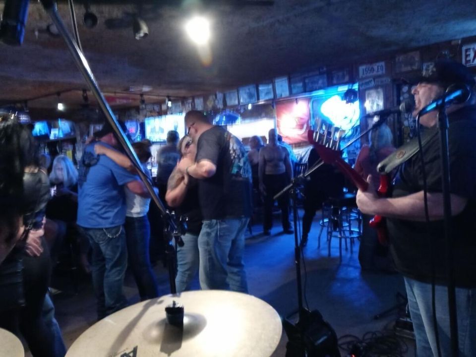 Derek Trull & EasyStreet Live at The World-Famous Cabbage Patch