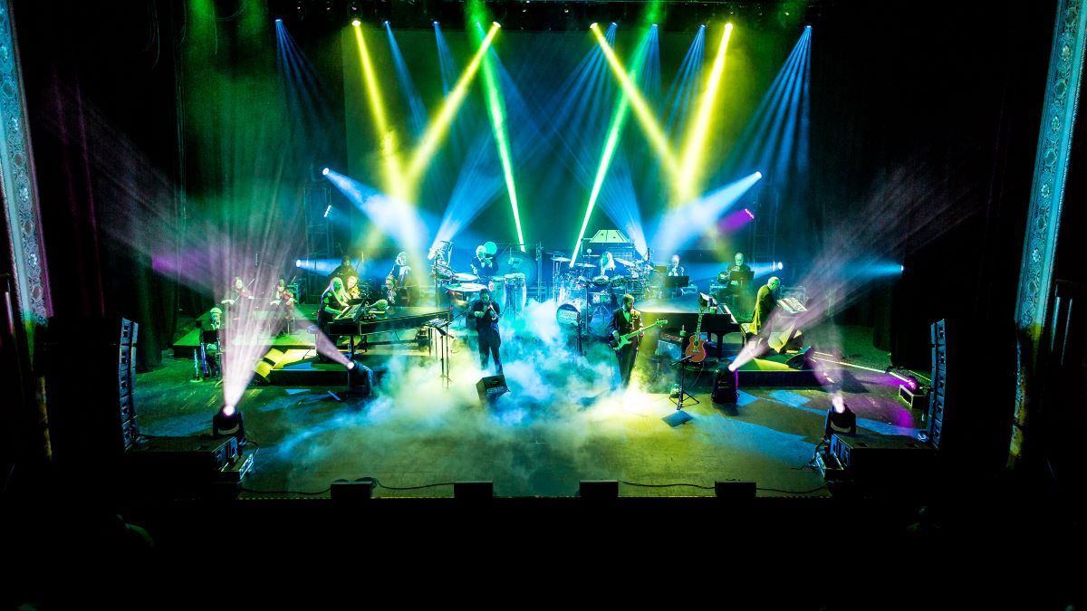 Mannheim Steamroller Christmas